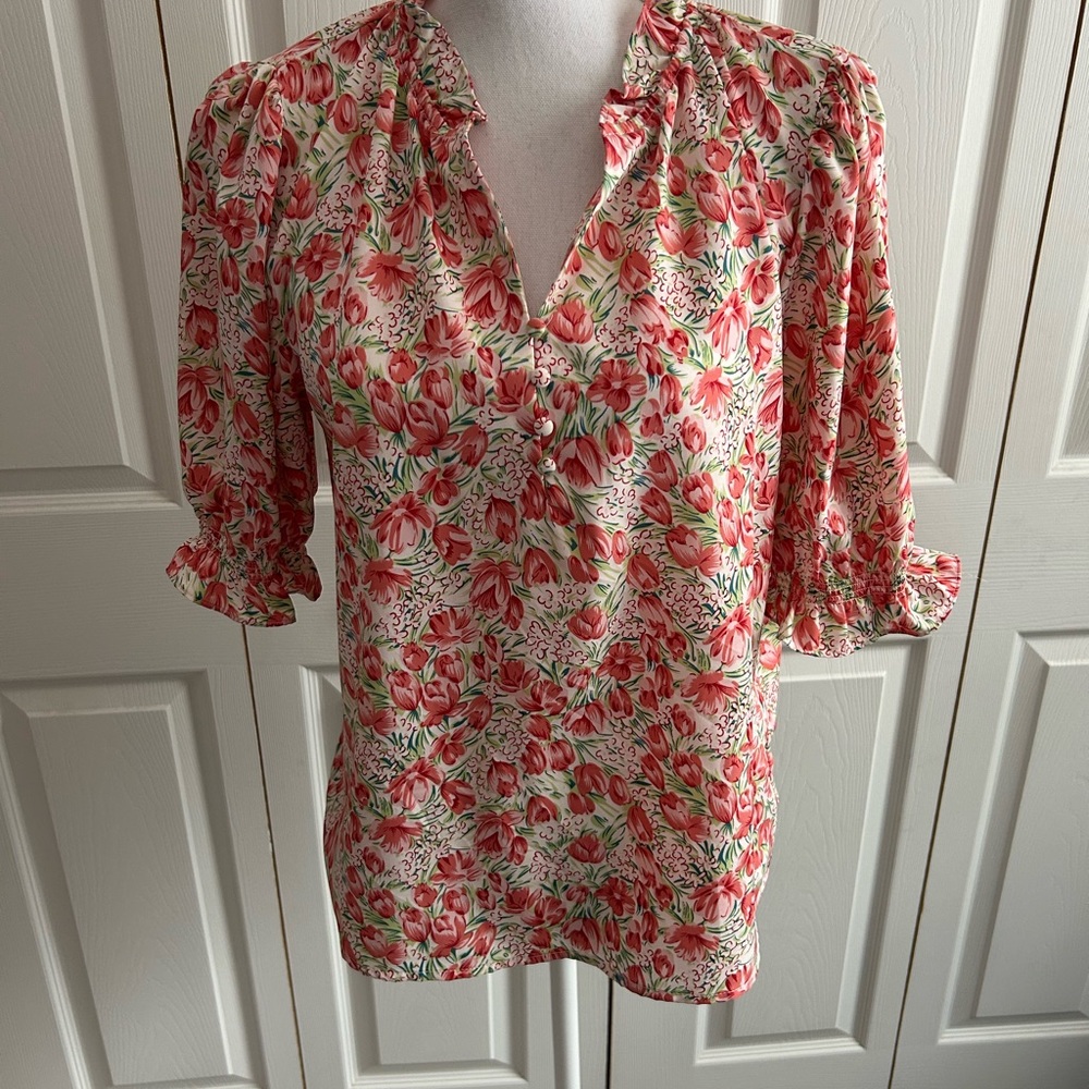 MELLODAY Red and Green Floral Blouse